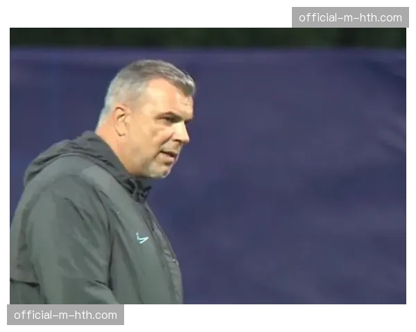 科隆迎回功勋主帅，鲍姆加特重返俱乐部试图拯救球队