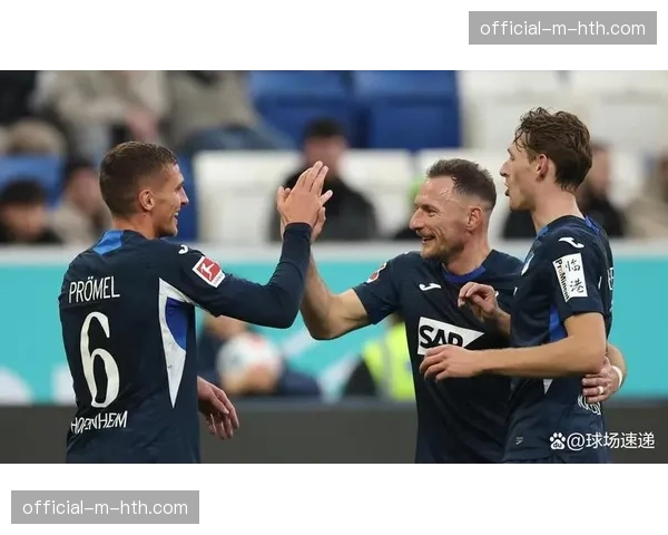 霍芬海姆演练新阵型，训练中高强度跑动占比显著增加