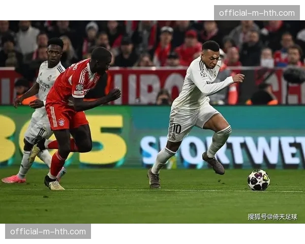 拜仁慕尼黑的双杀皇马：孔帕尼战术调整与球队重建成功